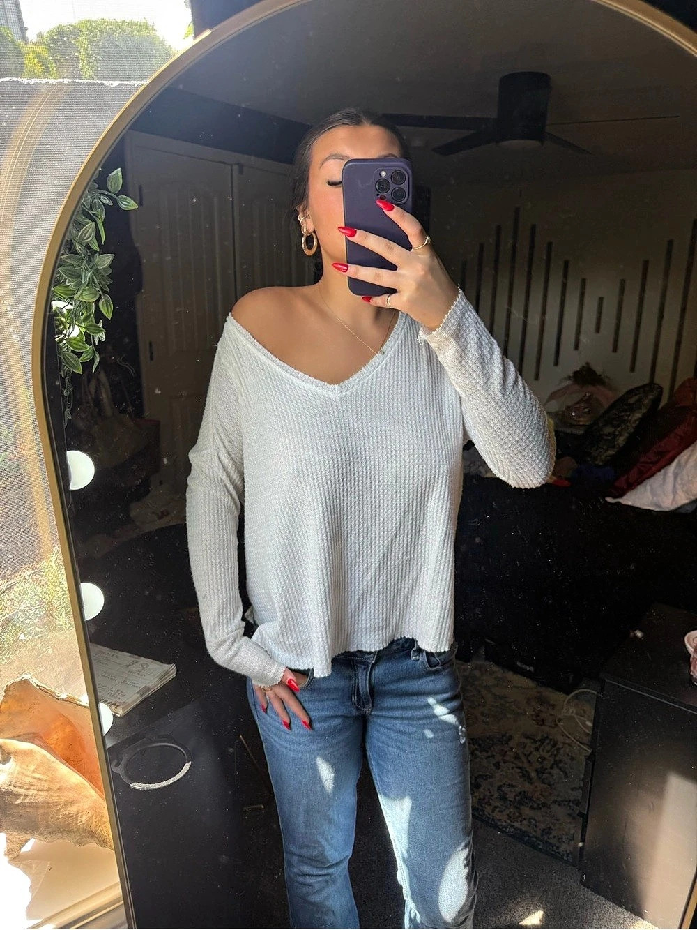Will & Elle V-Neck Sweater Size Medium